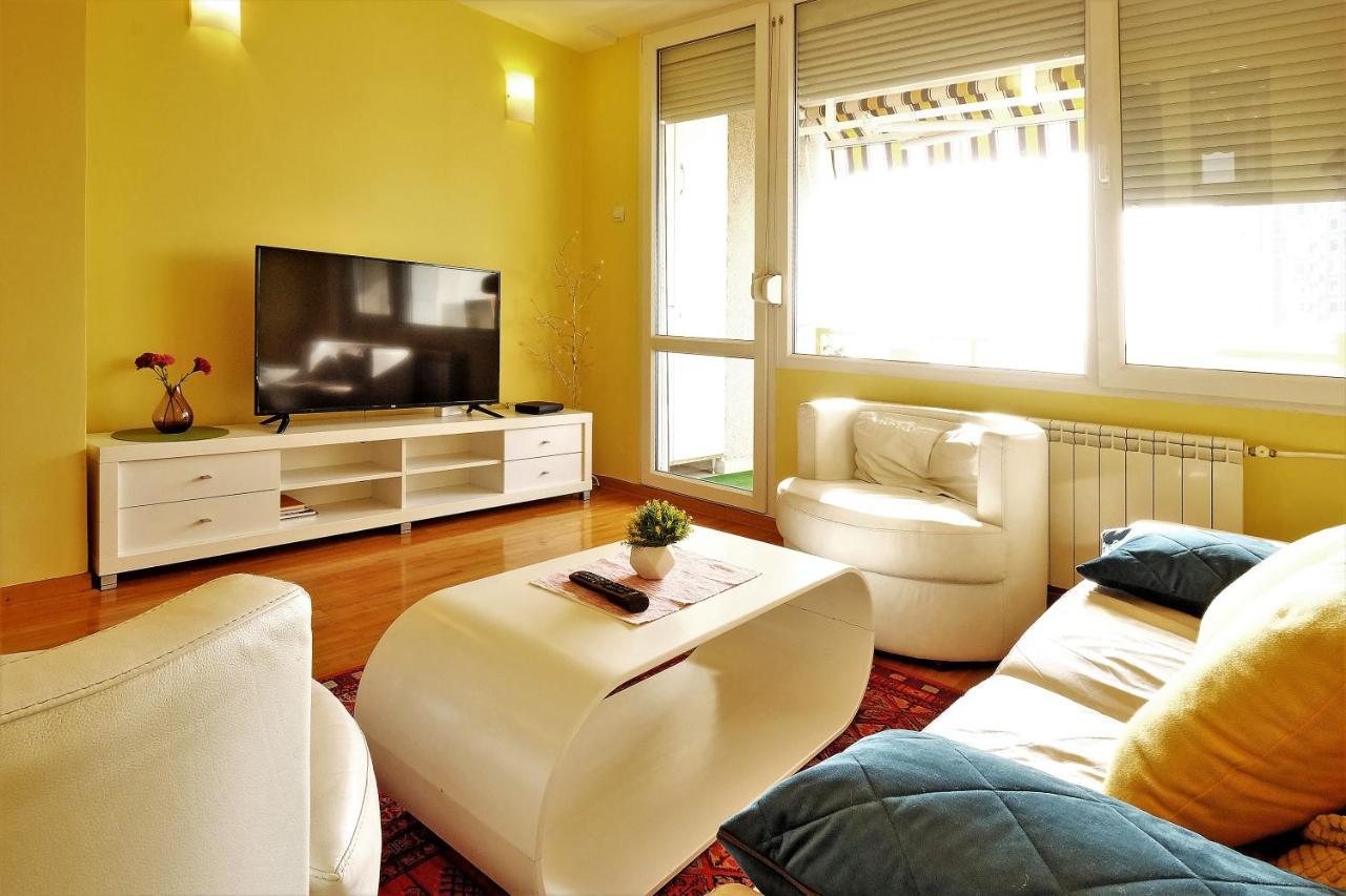 Apartment Bella Art Belgrad Exteriör bild