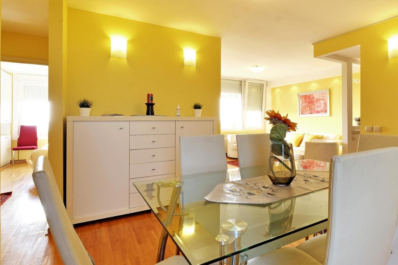 Apartment Bella Art Belgrad Exteriör bild
