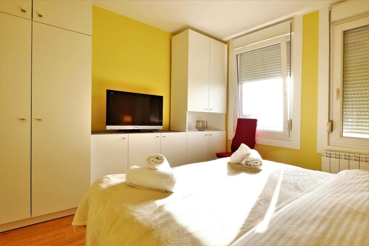 Apartment Bella Art Belgrad Exteriör bild